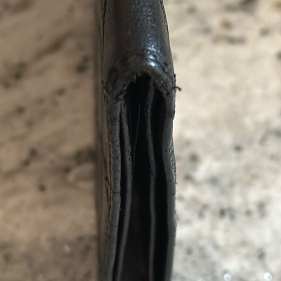 CHANEL Long Bi-Fold Wallet Black GUC - Picture 11 of 14